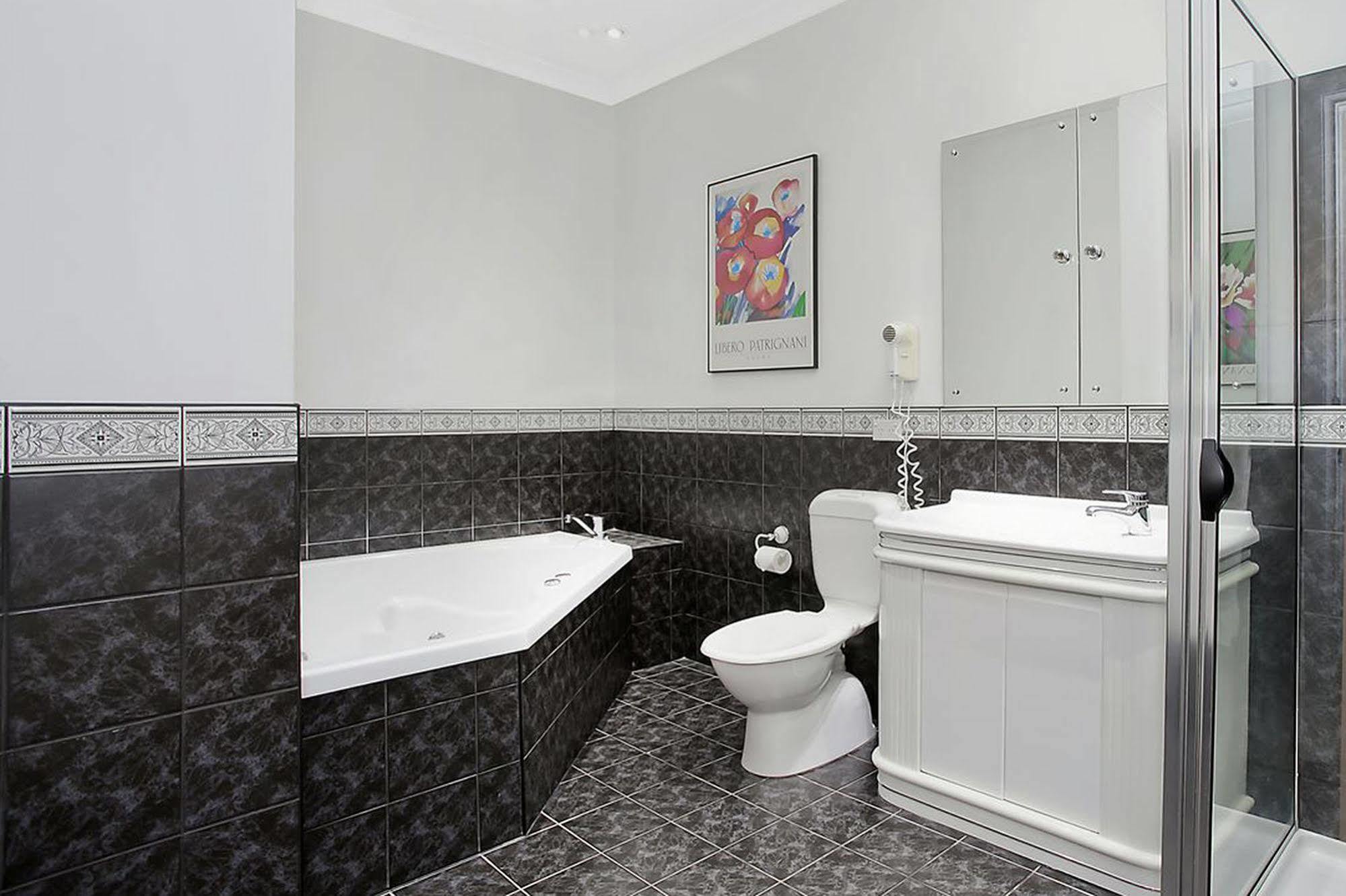 Merton Manor Exclusive B&B Warrnambool Exterior photo